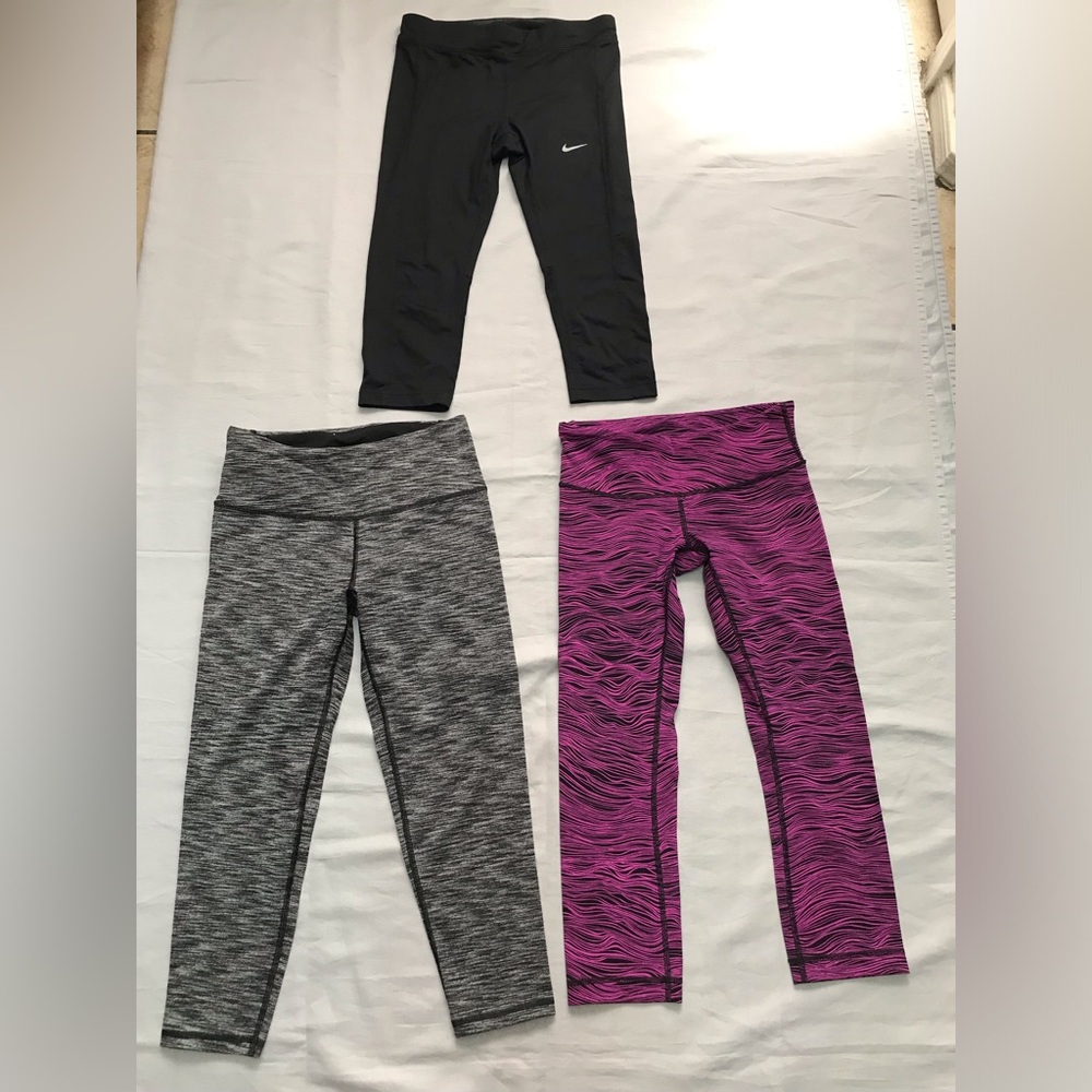 Nike Lululemon Victoria’s Secret Lot of 3 Capri leggings size Small Activewear